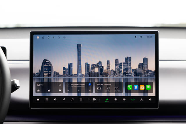 Infotainment System Image - 18627